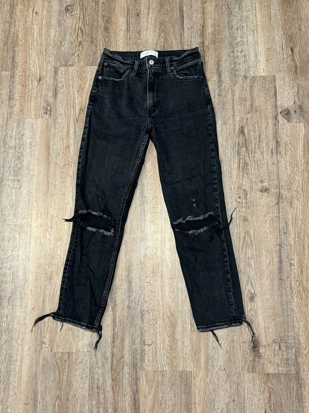 Abercrombie & Fitch Women's High Rise Mom Jean Size 25